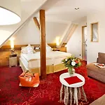 Hotel Restaurant Au Lion D'or 3*