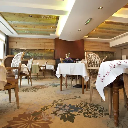 Restaurant Au Lion D'or Hotel 3*