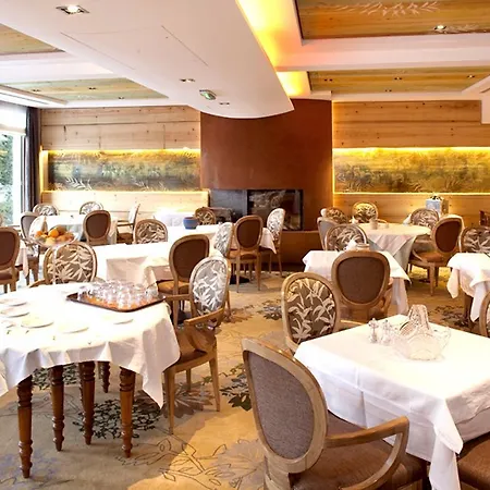 Ξενοδοχείο Restaurant Au Lion D'or 3*
