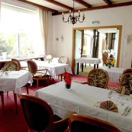 Restaurant Au Lion D'or ホテル